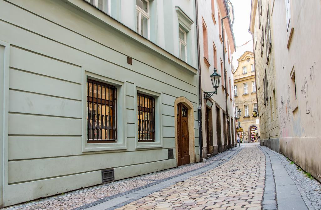 Ferienwohnung U Zeleneho Jalovce Prag Exterior foto